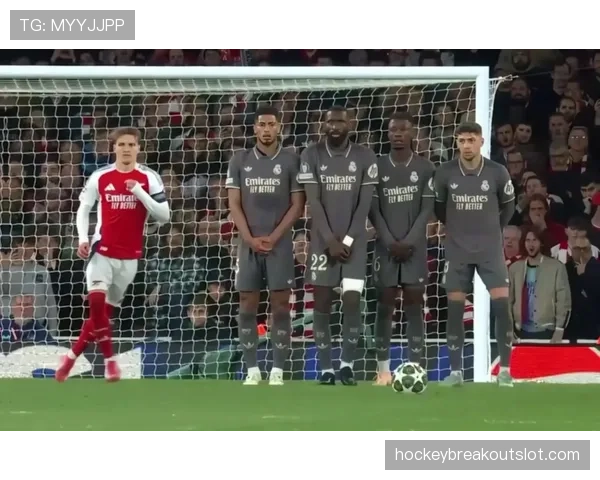 深度报道:“墙”的进化——针对“人墙跳跃”禁令,各队如何设计新的任意球战术 深度报道:“墙”的进化——针对“人墙跳跃”禁令,各队如何设计新的任意球战术